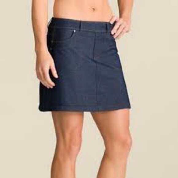 Athleta Bettona Dark Blue Denim-look Skort - Picture 3 of 12